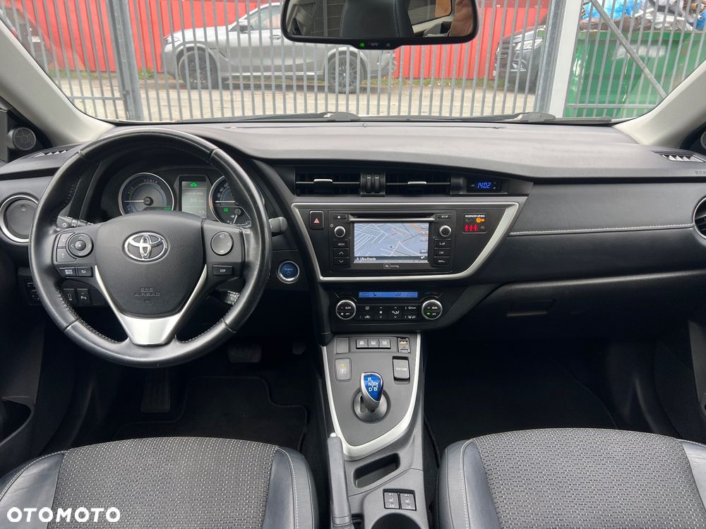 Toyota Auris 1.8 HSD Luna - 22