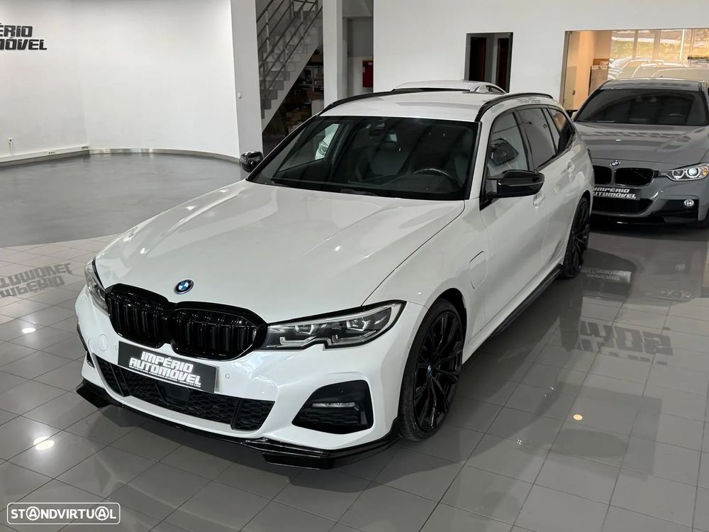 BMW 330 e Touring Pack M Auto - 4