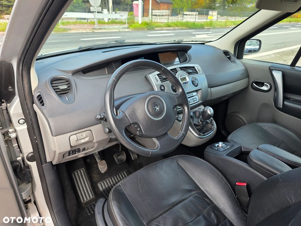 Renault Scenic 2.0 16V Luxe Privilege - 9