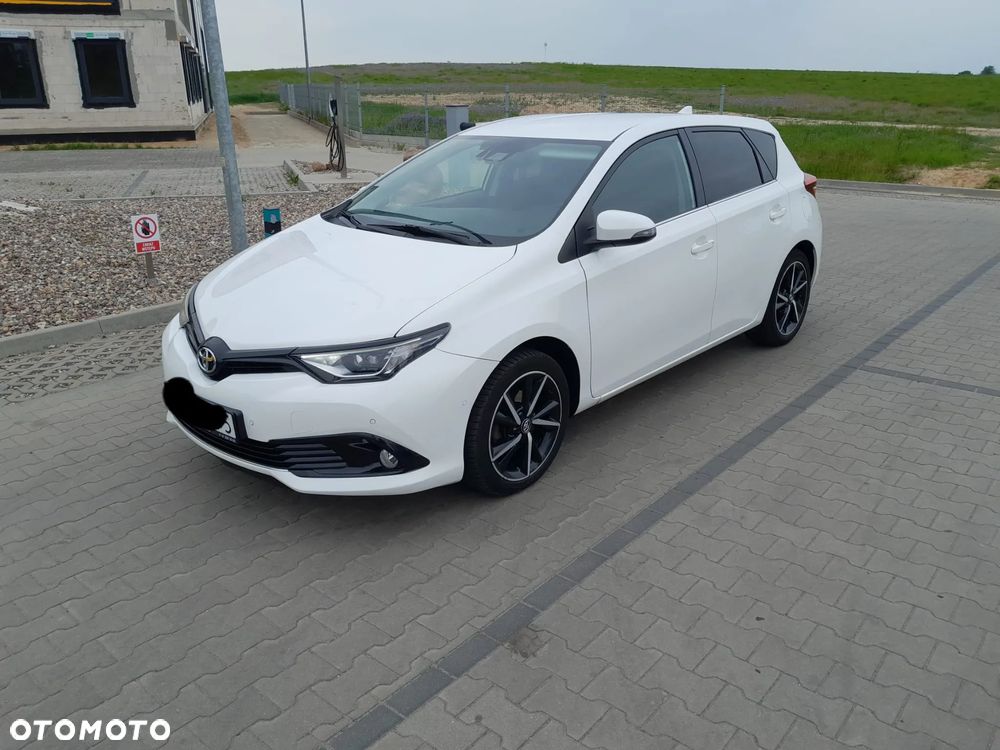 Toyota Auris 1.6 Prestige - 1