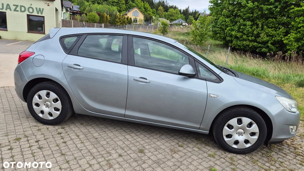 Opel Astra 1.4 Turbo Design Edition - 25