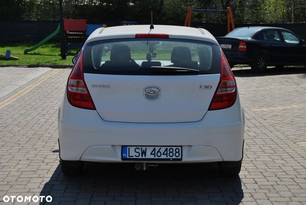 Hyundai i30 1.6 Comfort - 17