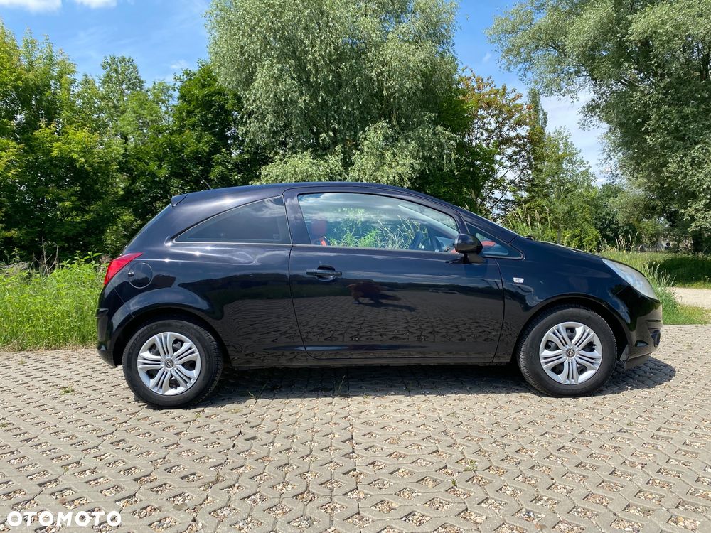 Opel Corsa - 30