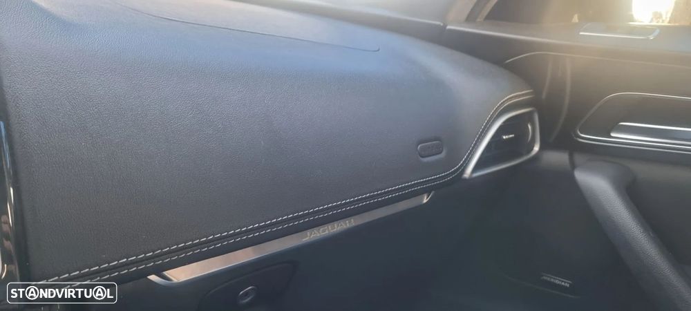 Jaguar F-Pace 2.0 i4D R-Sport AWD Aut. - 19