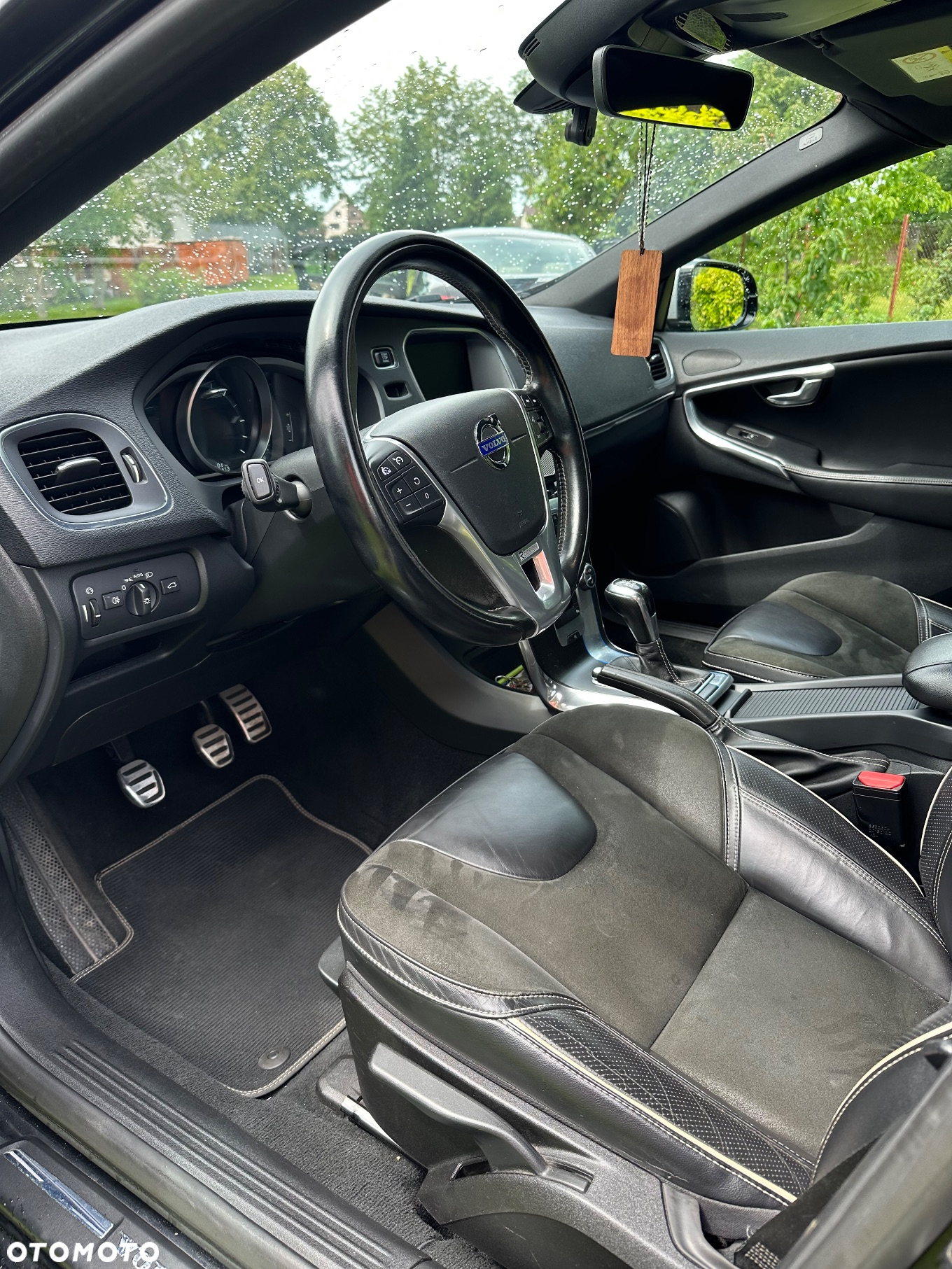 Volvo V40 D4 Drive-E R-Design Momentum - 7
