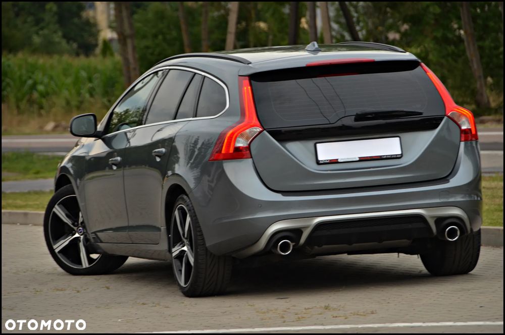 Volvo V60 D2 Drive-E R-Design Momentum - 19