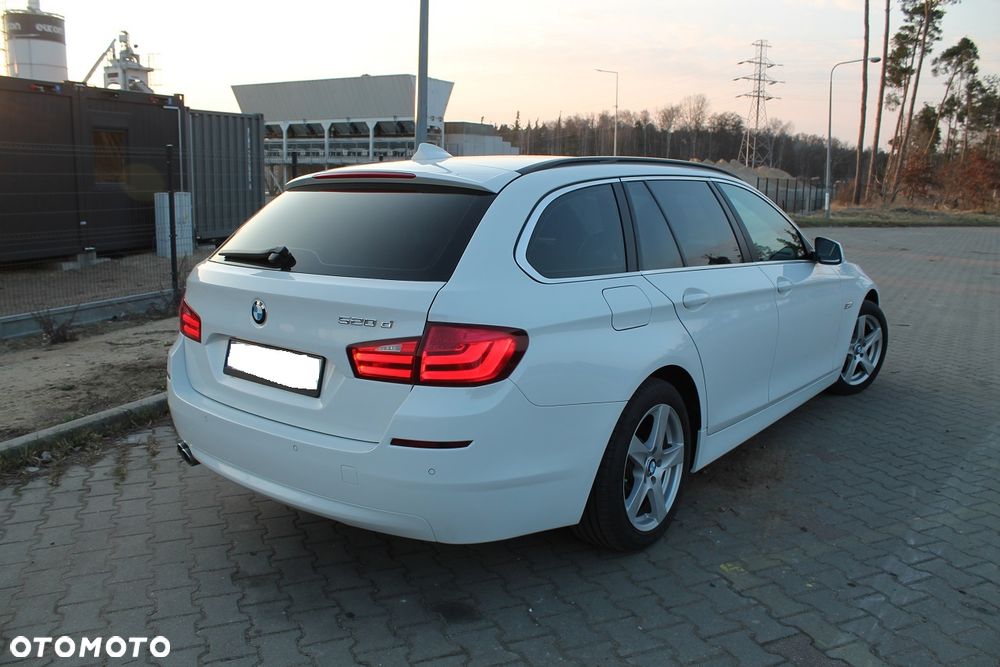 BMW Seria 5 520d - 4