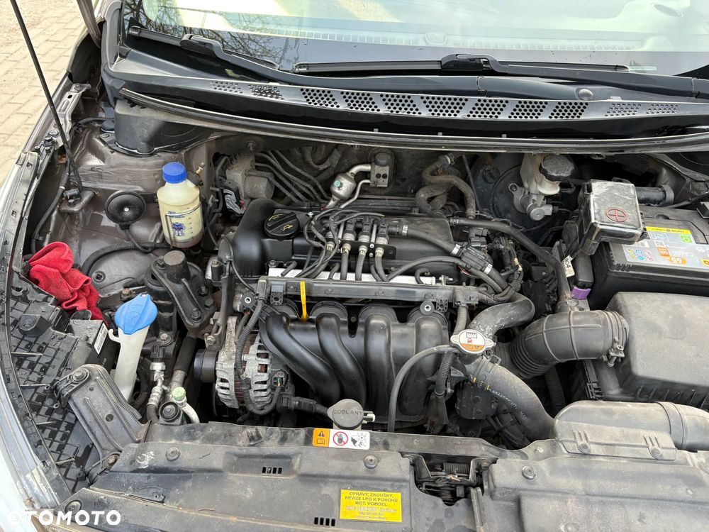 Kia Ceed - 12