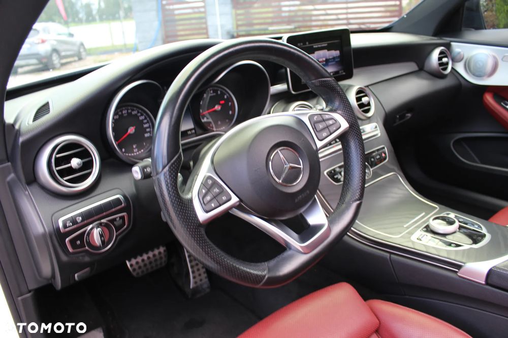 Mercedes-Benz Klasa C 300 7G-TRONIC AMG Line - 14