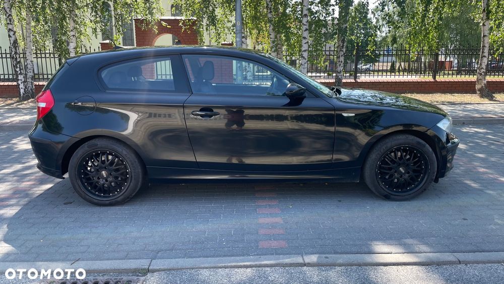 BMW Seria 1 118d DPF - 4