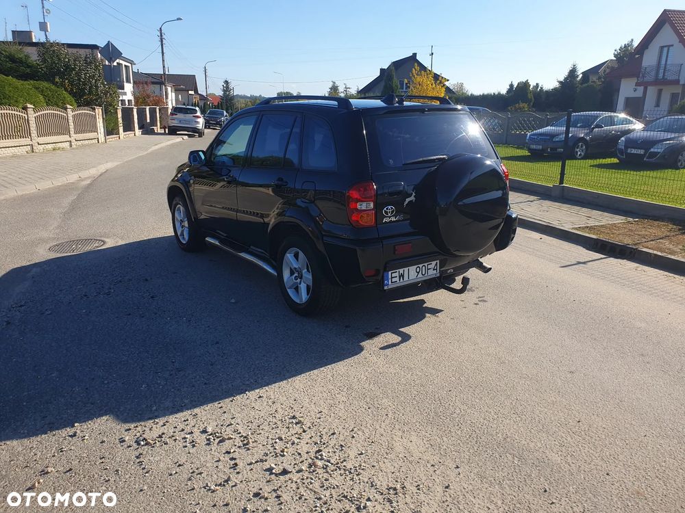 Toyota RAV4 - 22