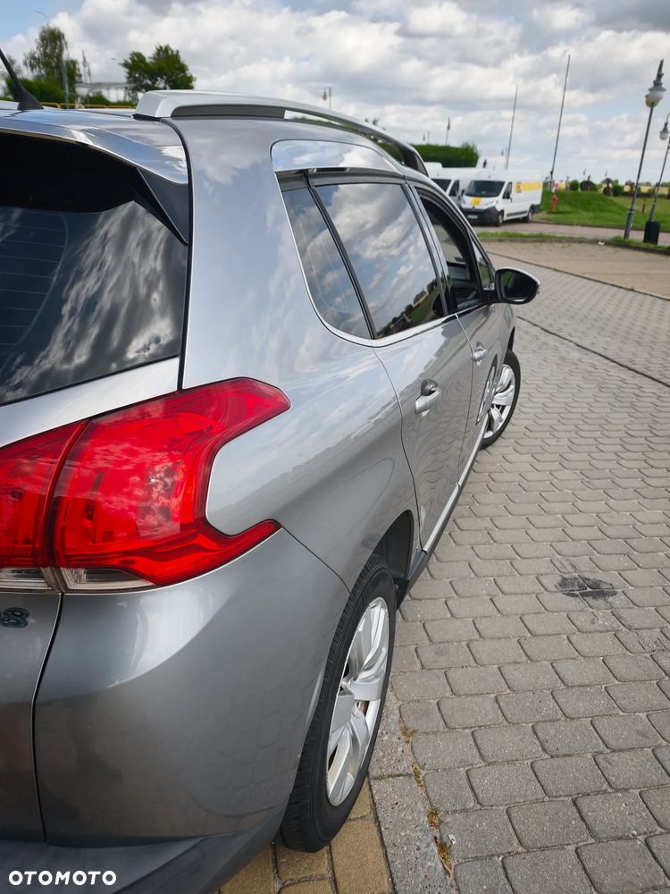 Peugeot 2008 1.2 Pure Tech Style EU6 - 12