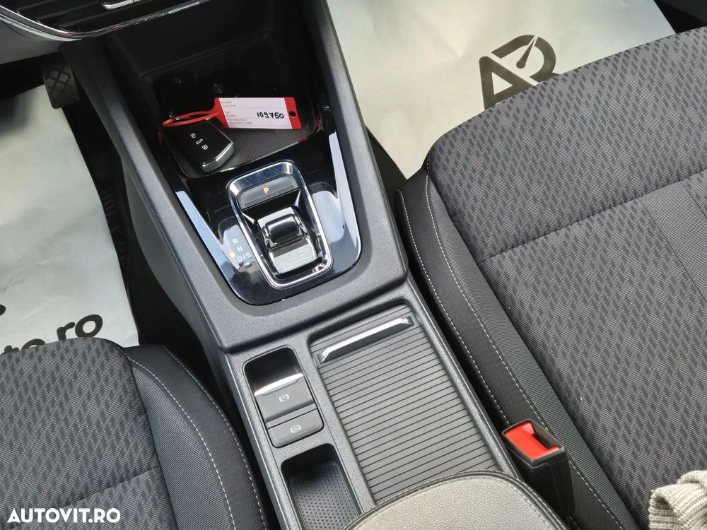 Skoda Octavia Combi 2.0 TDI DSG Style - 20