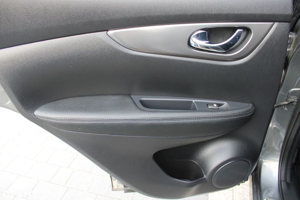 Nissan Qashqai - 23