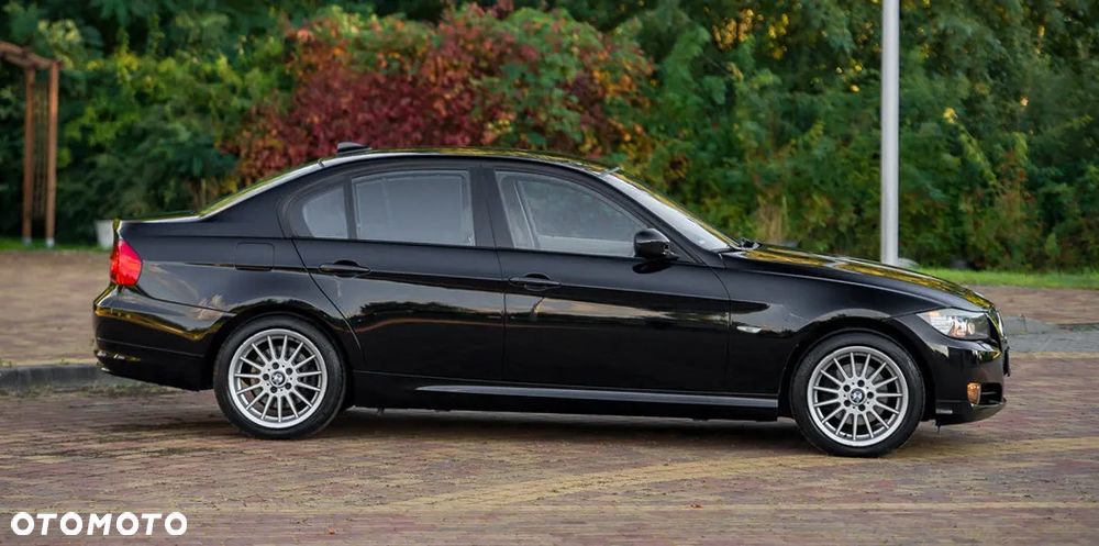 BMW Seria 3 318i - 15