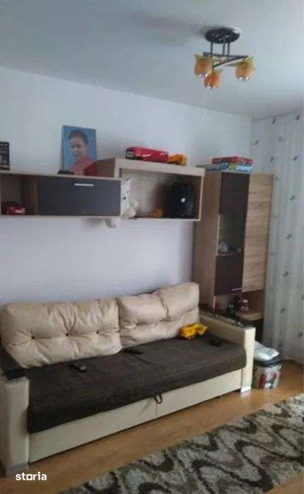 Apartament decomandat, 50 mp, balcon, zona Florilor — fotografia 1
