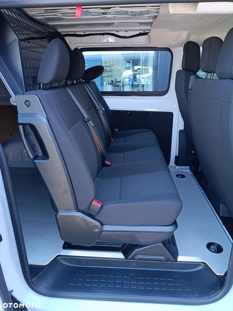 Opel Vivaro - 11