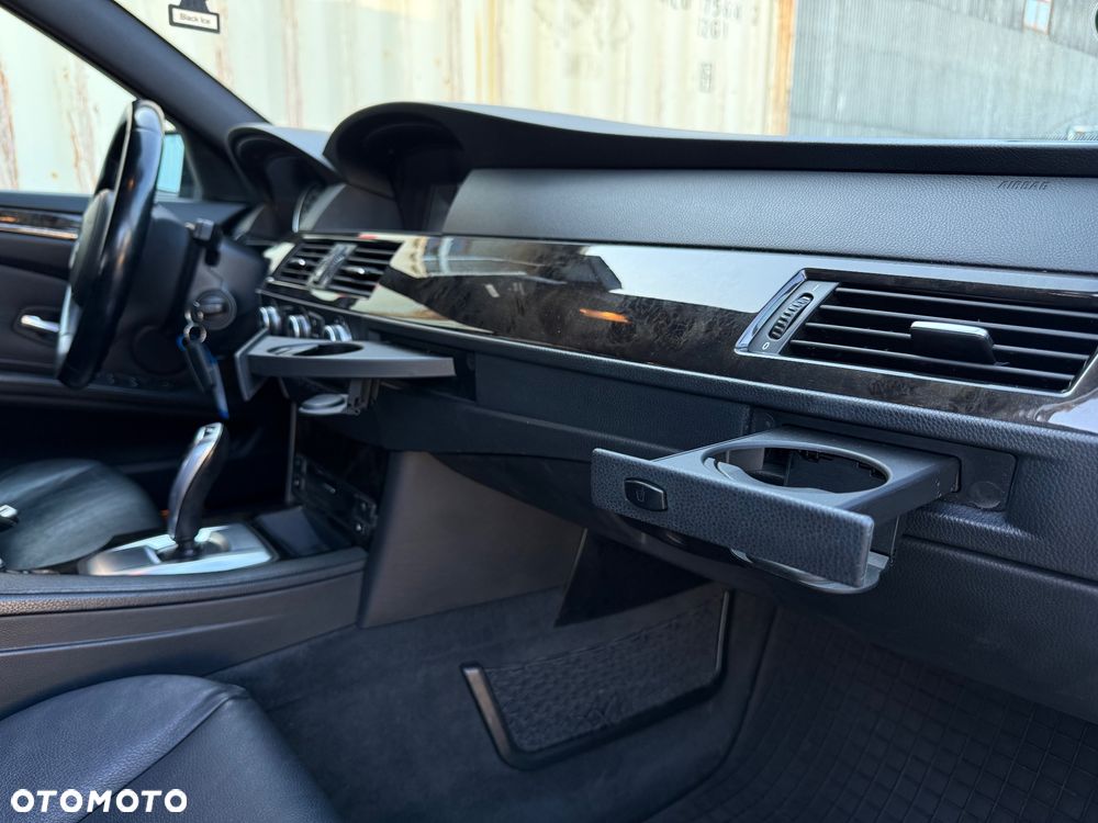 BMW Seria 5 525d Edition Lifestyle - 33