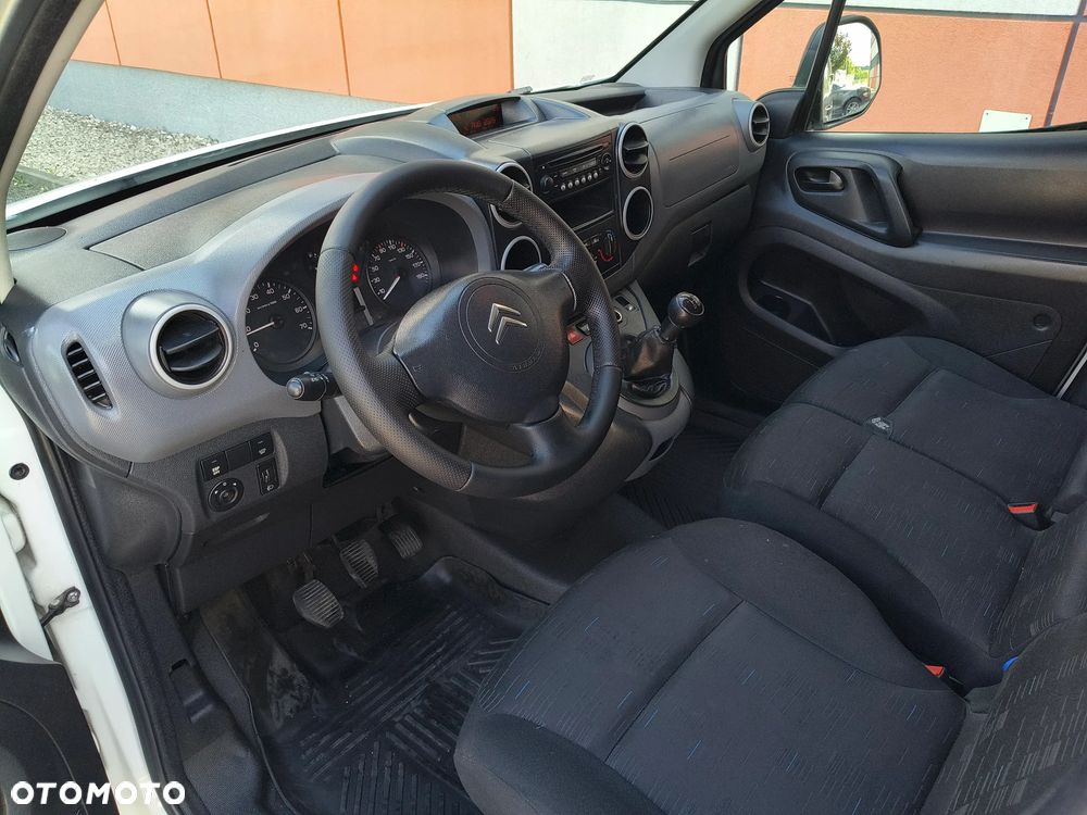 Citroën BERLINGO 1.6 HDI (90KM) 5-BIEGÓW (L1H1) KLIMA WEBASTO STAN IDEALNY 100% BEZWYPADKOWY SERWIS KM NIE MA RDZY - 8