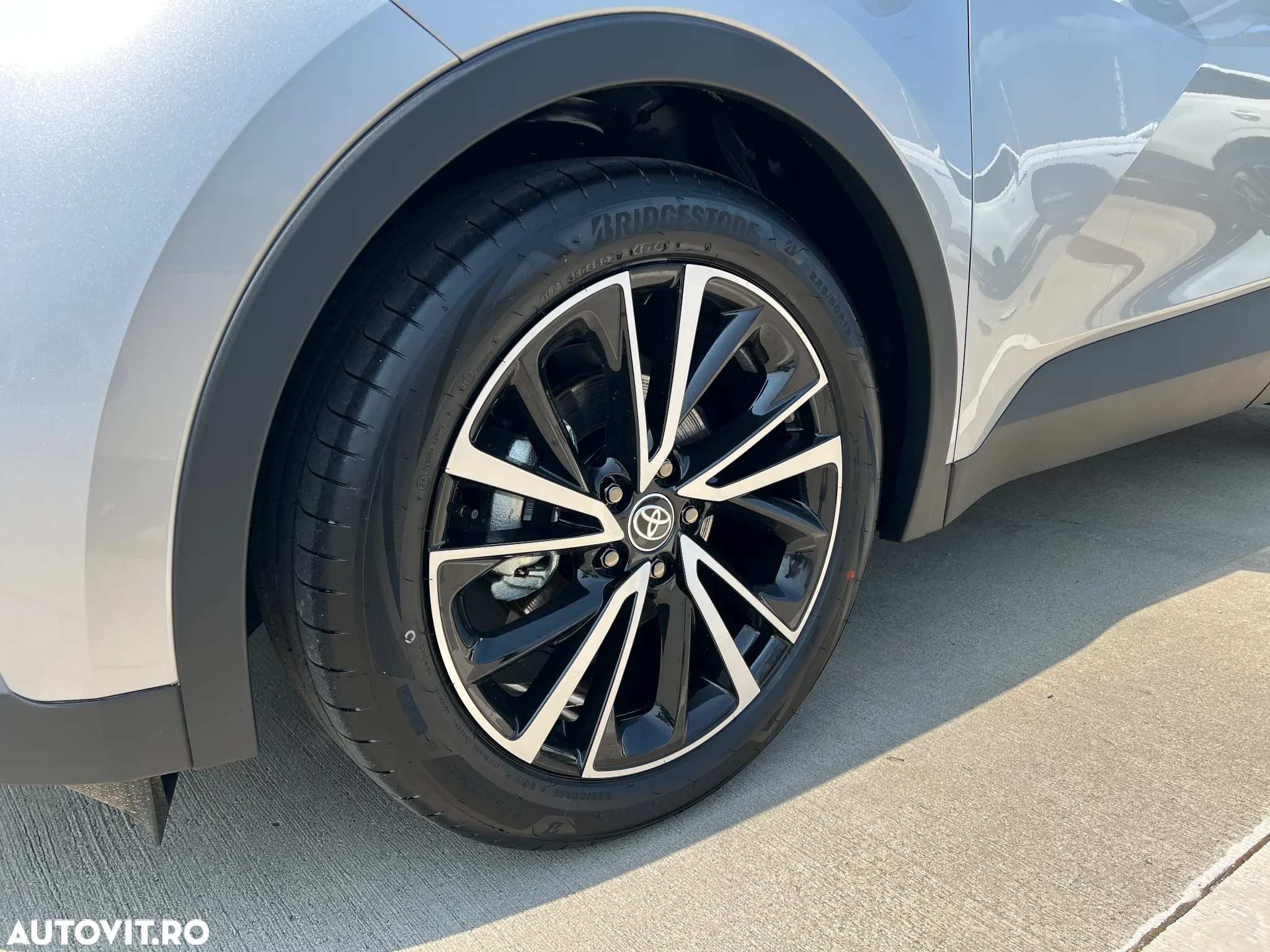 Toyota C-HR 1.8 HEV 140 CP 4x2 CVT Exclusive - 10