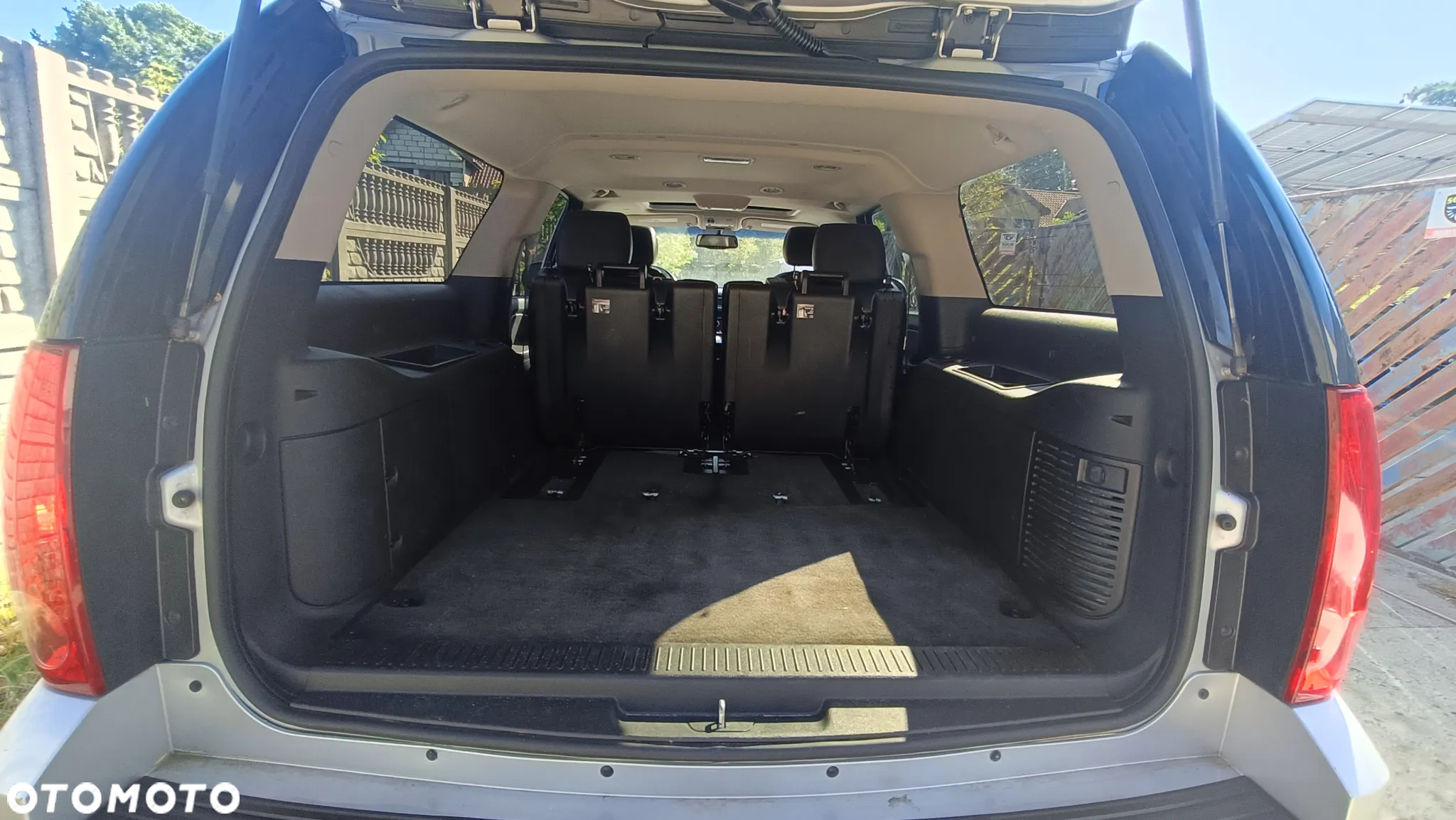 GMC Yukon - 32