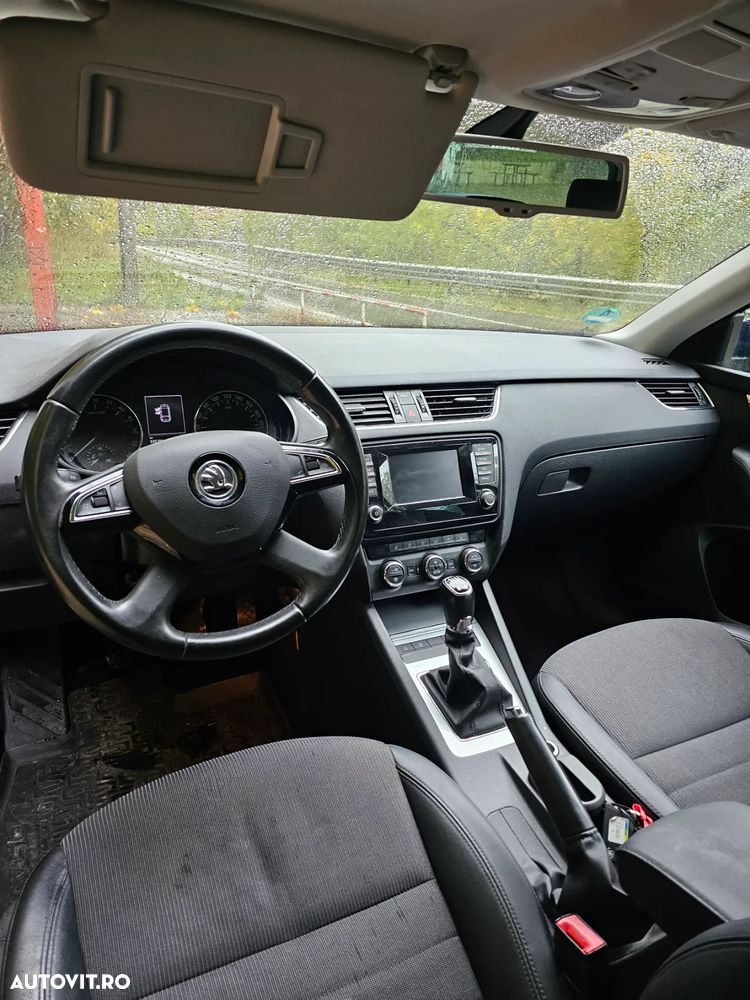 Skoda Octavia 2.0 TDI (Green tec) 4x4 Ambition - 12