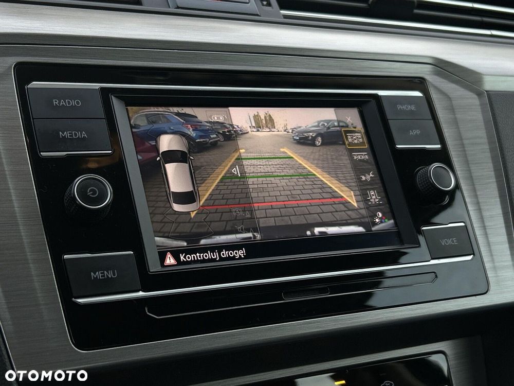 Volkswagen Passat 1.5 TSI EVO Essence DSG - 23