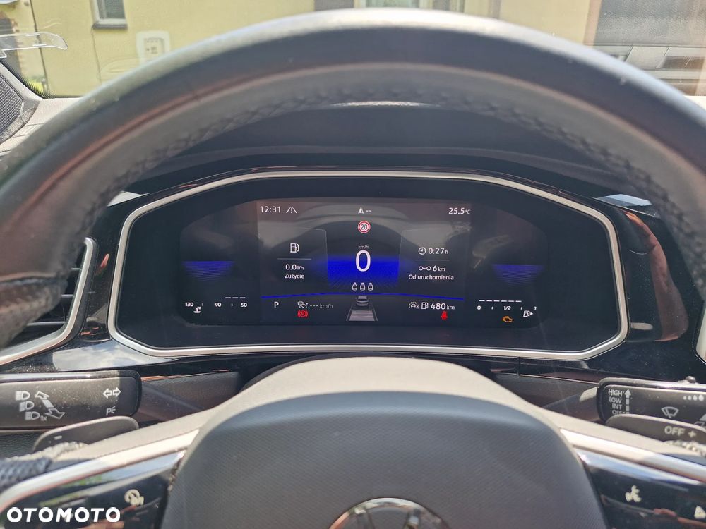 Volkswagen T-Roc - 14
