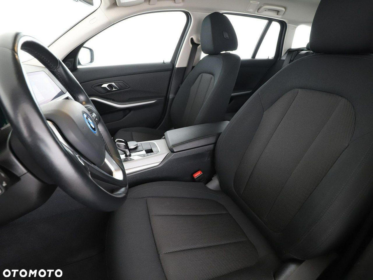 BMW Seria 3 320e PHEV - 13