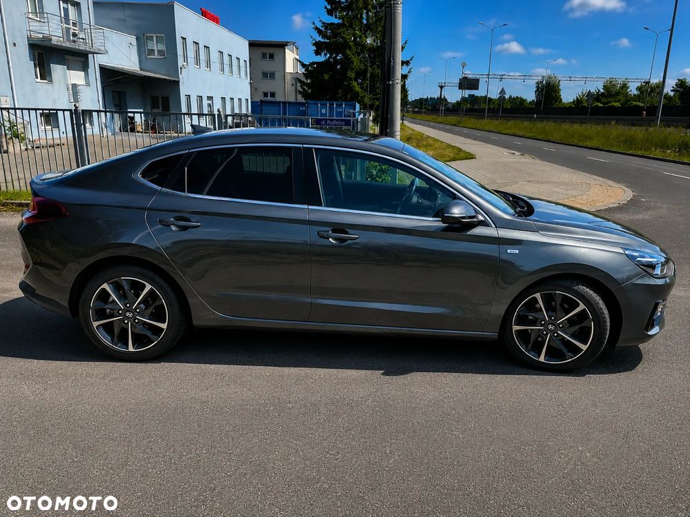 Hyundai i30 1.5 T-GDI 48V Comfort DCT - 6