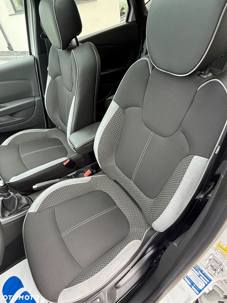 Renault Captur - 23