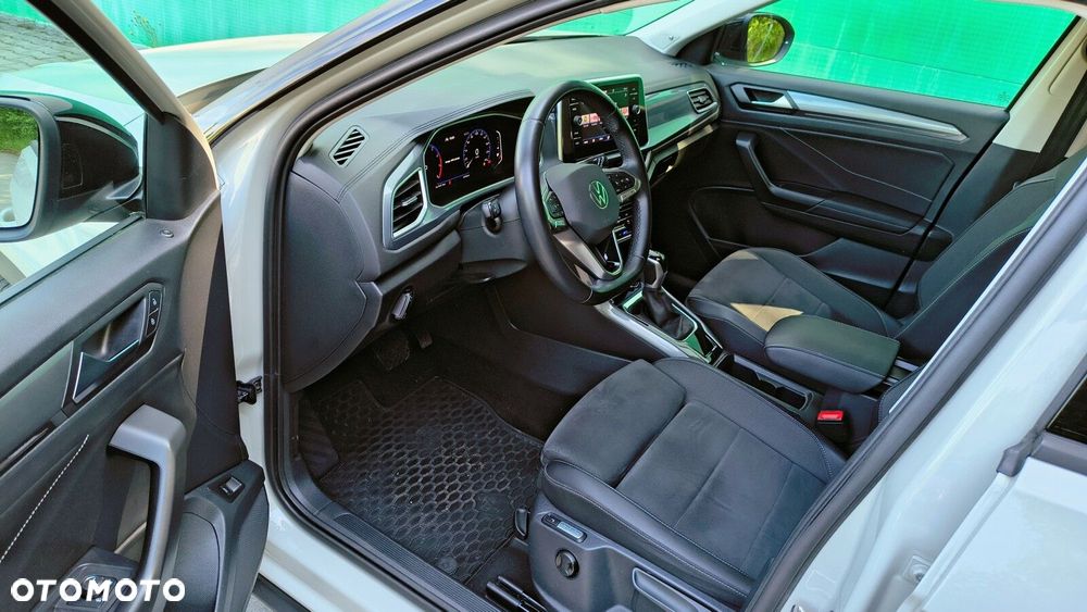 Volkswagen T-Roc - 11