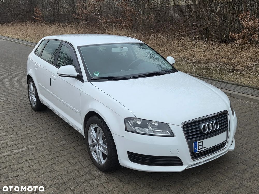 Audi A3 Sportback 1.6 Attraction - 9