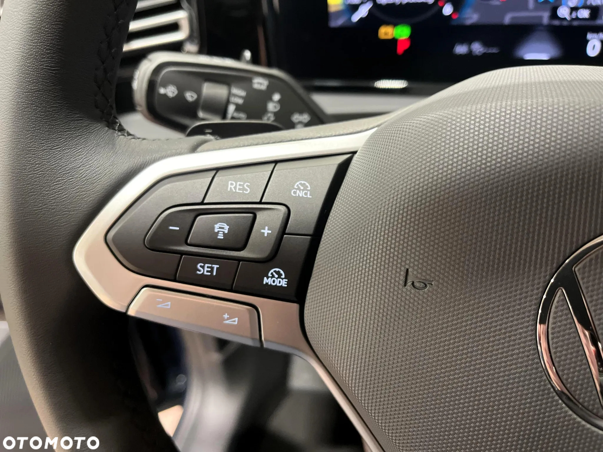 Volkswagen Tiguan 2.0 TDI Elegance DSG - 14