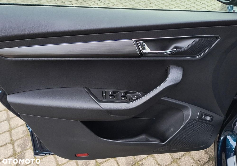 Skoda Karoq 2.0 TDI SCR 4x4 Style DSG - 24