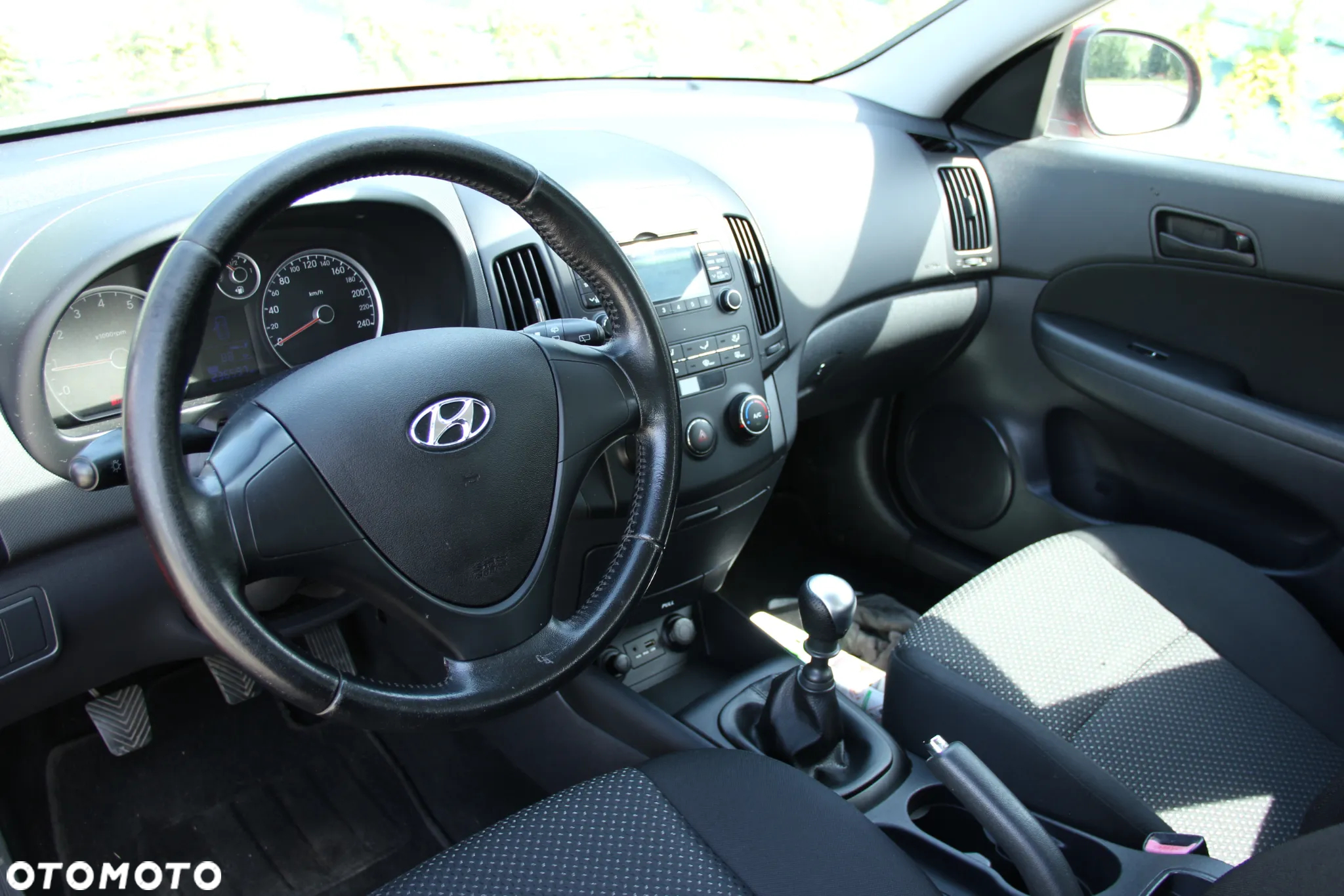 Hyundai i30 1.6 Classic + - 8