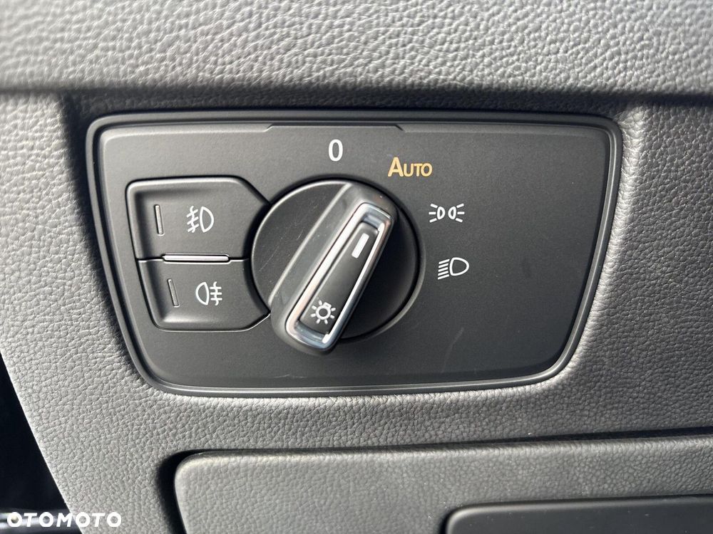 Volkswagen Passat 2.0 TDI EVO Business DSG - 23