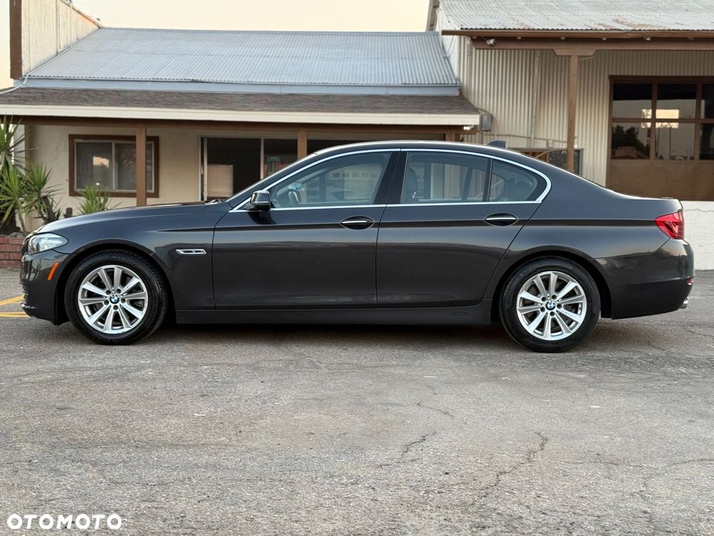 BMW Seria 5 528i xDrive Modern Line - 11