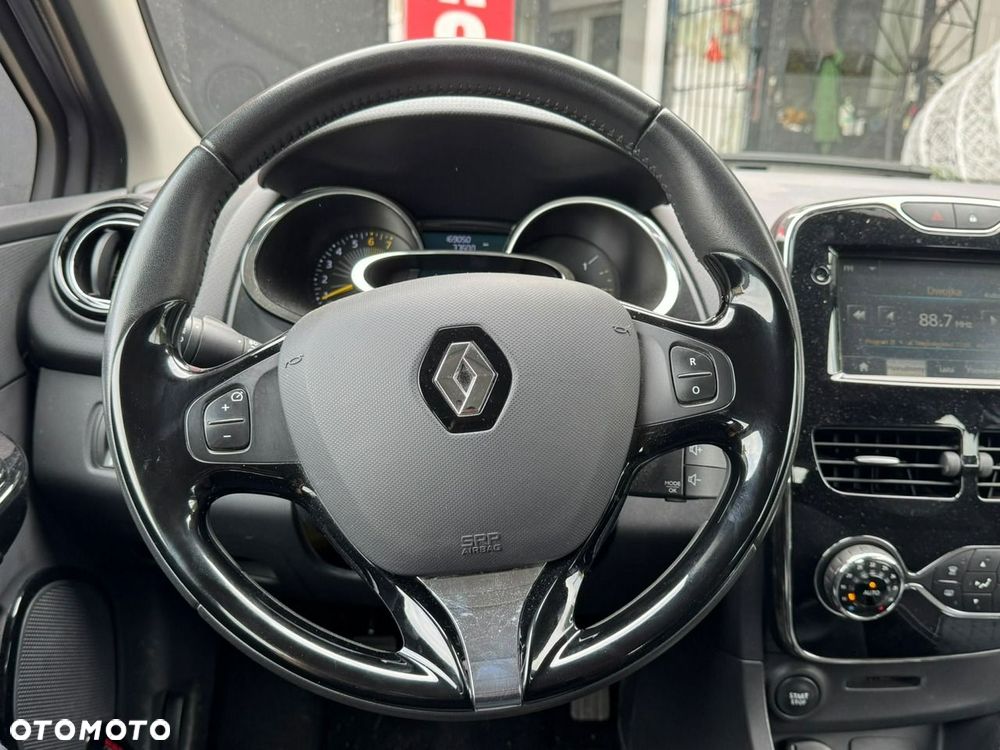 Renault Clio - 24