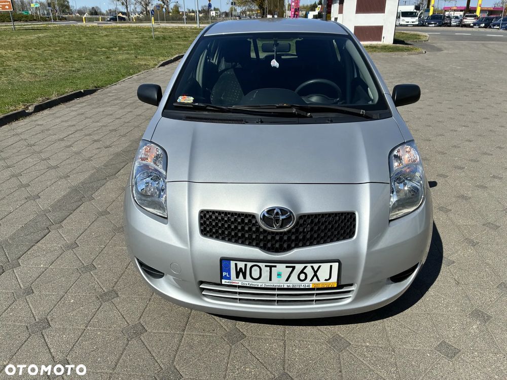 Toyota Yaris 1.3 Terra Gold - 3