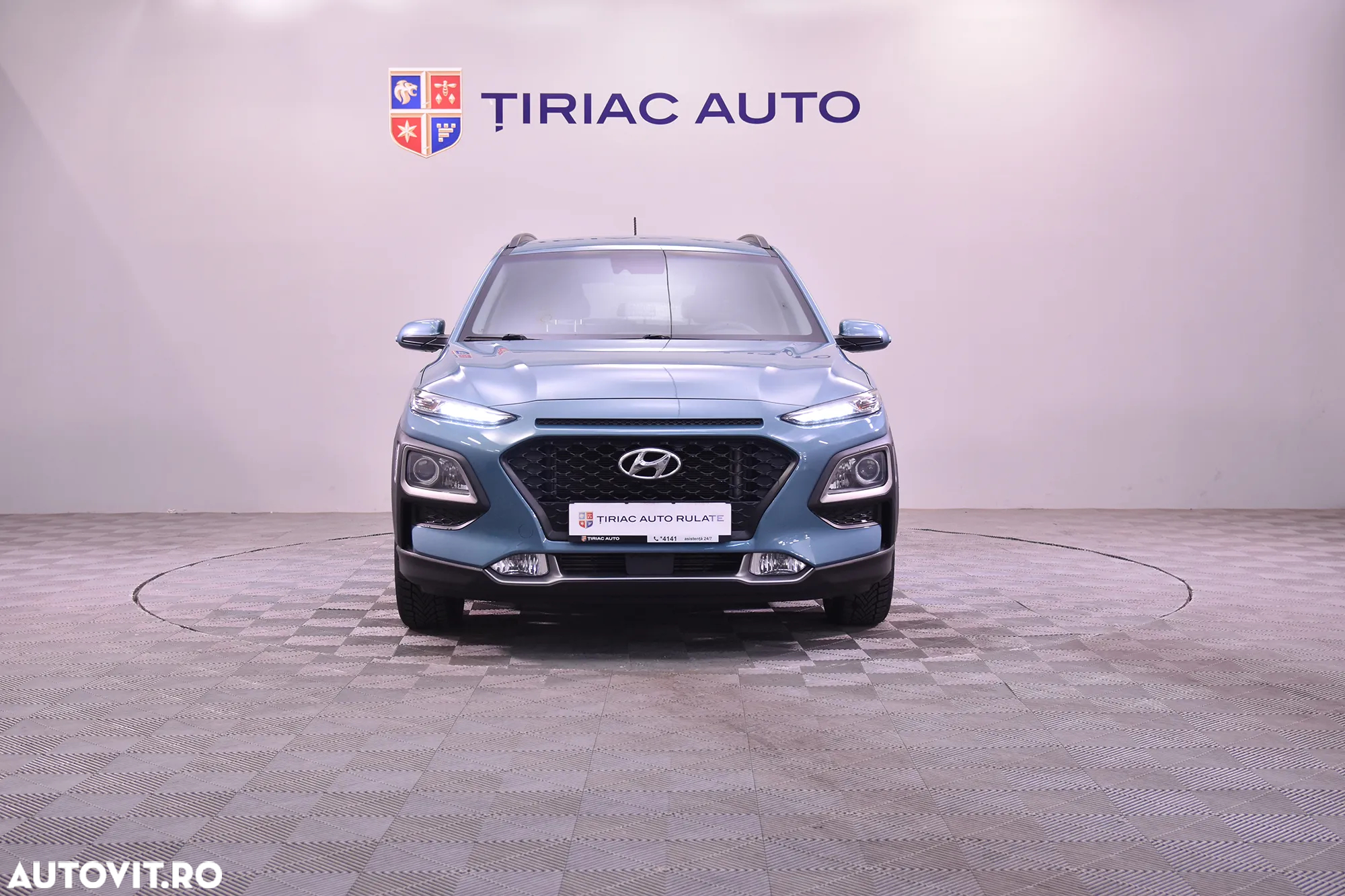 Hyundai KONA - 8