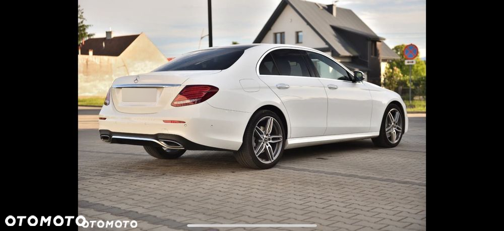 Mercedes-Benz Klasa E 220 d 4-Matic 9G-TRONIC - 2