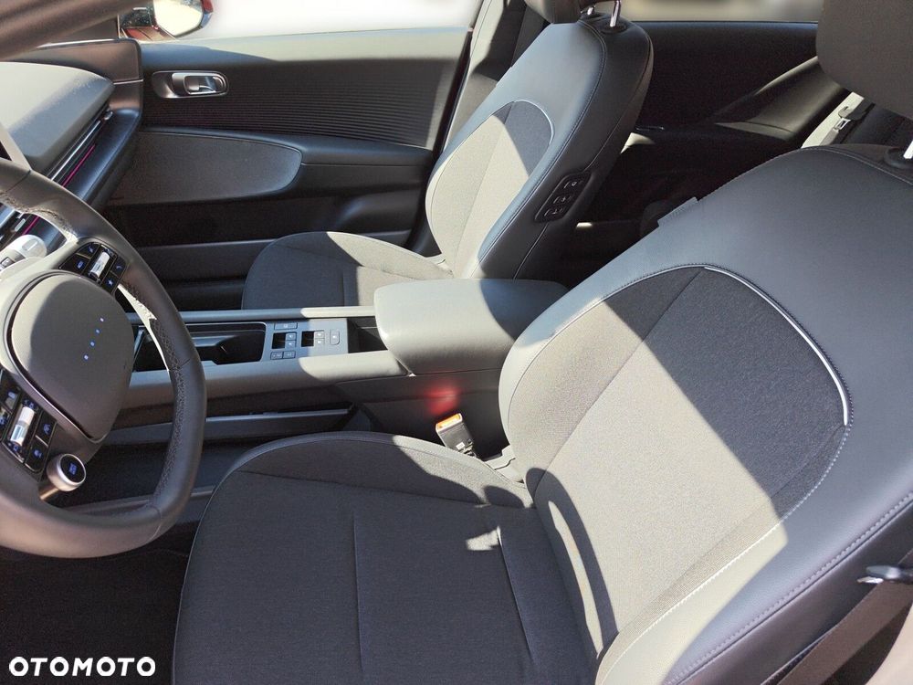 Hyundai IONIQ 6 77kWh Black Edition - 15