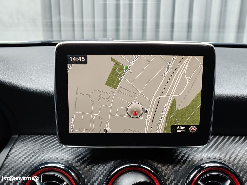 Mercedes-Benz A 45 AMG 4Matic Speedshift 7G-DCT - 14