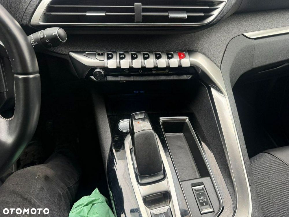 Peugeot 3008 1.6 PureTech Hybrid PHEV Active Pack S&S EAT8 - 12