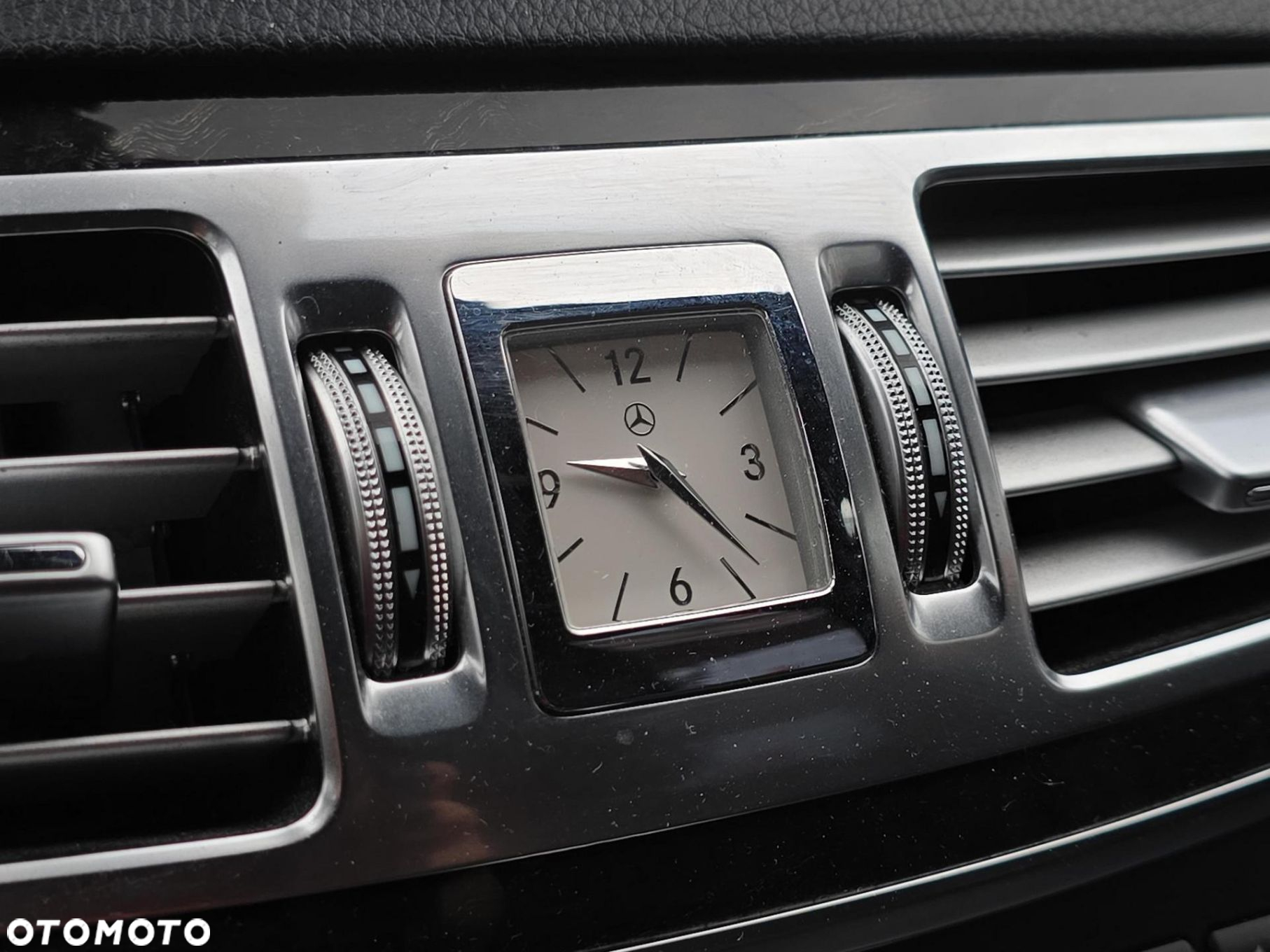 Mercedes-Benz Klasa E 200 CDI Avantgarde - 19