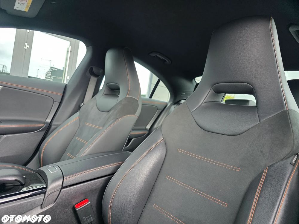 Mercedes-Benz CLA 180 d 8G-DCT - 21