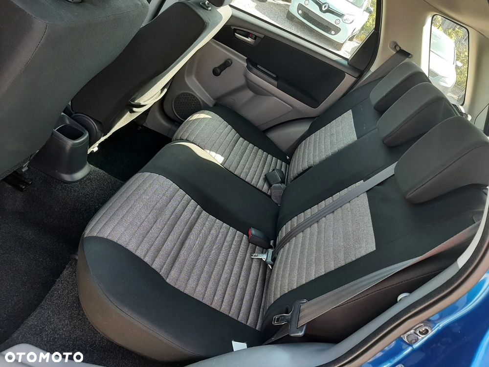 Suzuki SX4 - 12