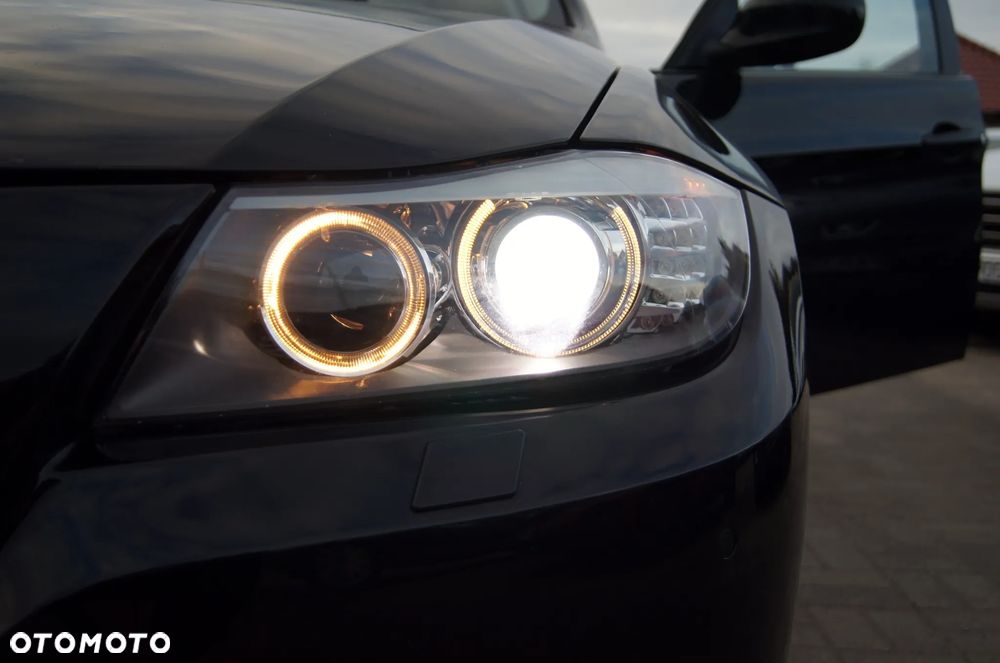 BMW Seria 3 320d - 28