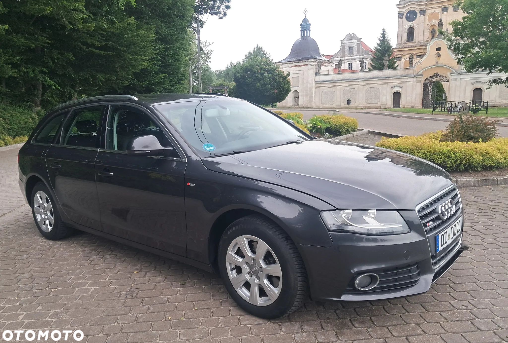 Audi A4 Avant 2.0 TDI DPF Ambiente - 1